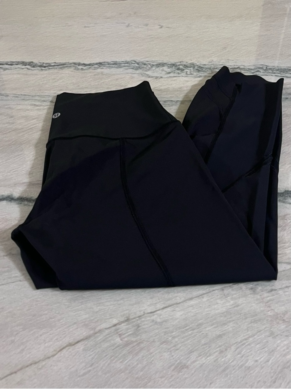 Lululemon Wunder Under Crop II - Picture 3 of 12
